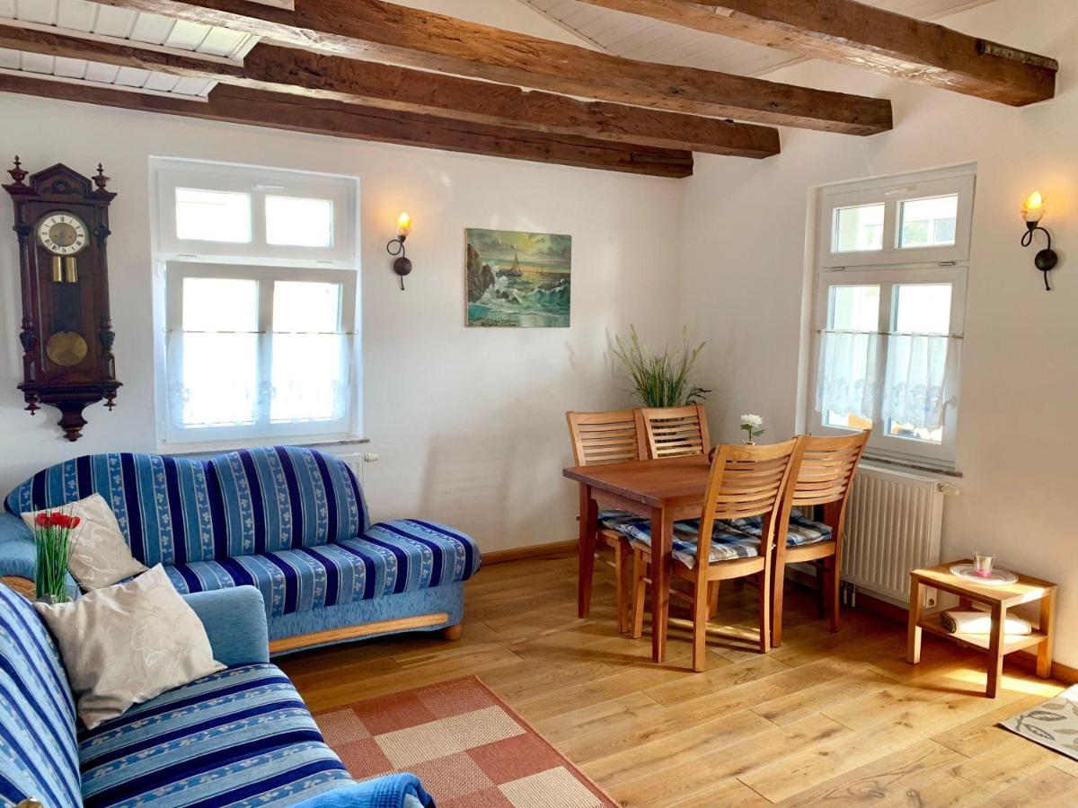 Villa-Rosengarten-Ferienwohnung-Baumhaus-Mit-Seeblick Sassnitz Exteriör bild